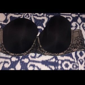 Torrid strapless bra size 40D
